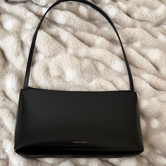 Mansur Gavriel Sleek Black Shoulder Bag - Picture 2 of 6